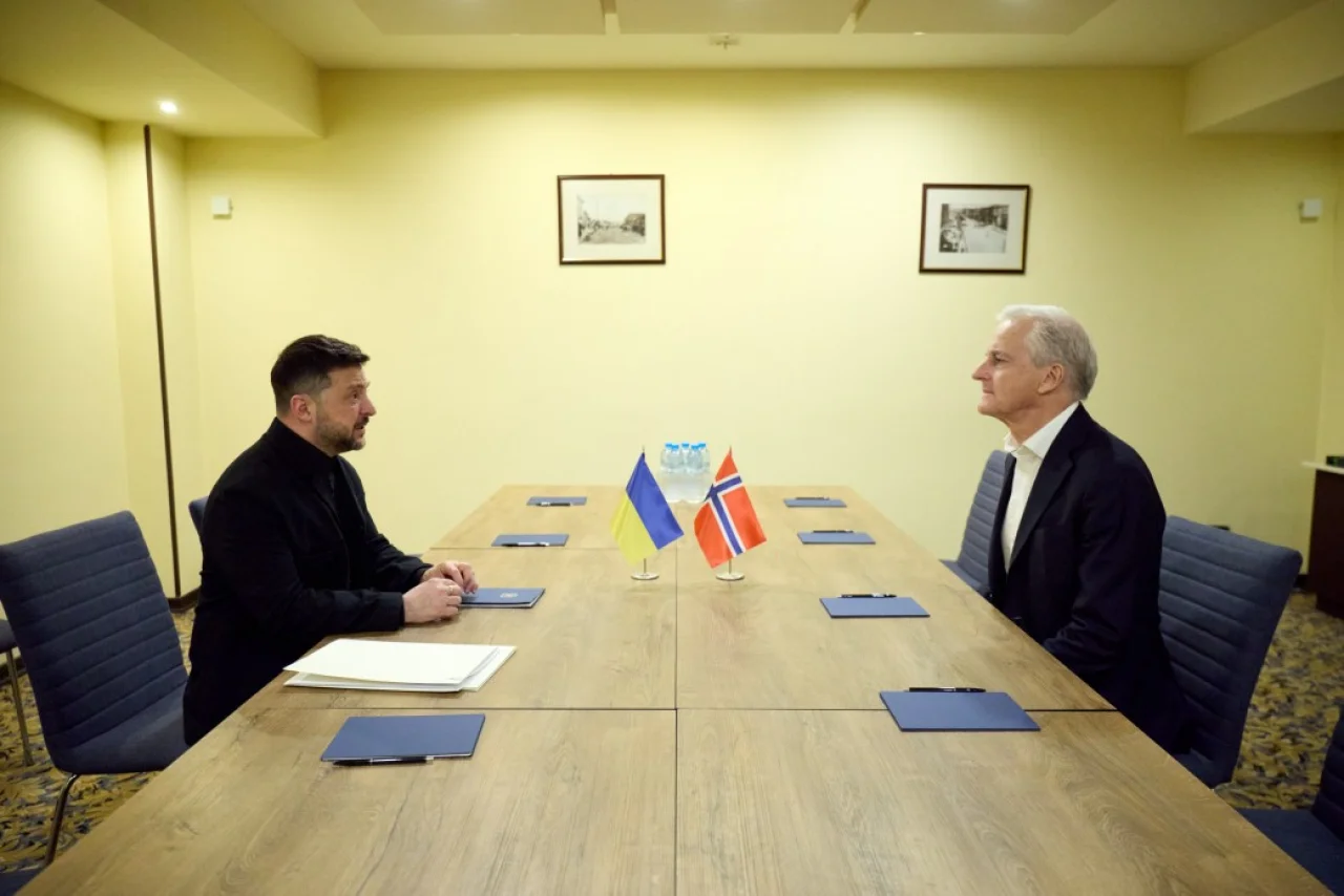 Встреча Владимира Зеленского с Йонасом Гаром Стере в Ереване, 3 мая 2026 года (Фото: president.gov.ua)