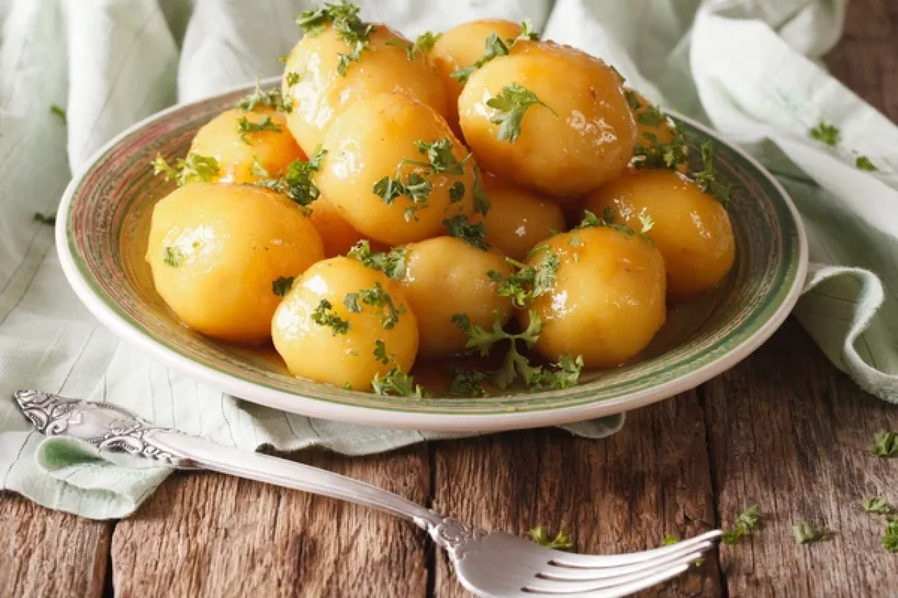 Молодой картофель может быть еще вкуснее, чем вы привыкли (Фото: depositphotos/АІ)