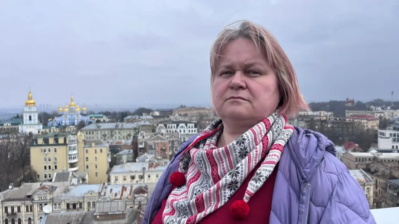 Правозахисниця Марія Дмитрієва називає сурогатне материнство 