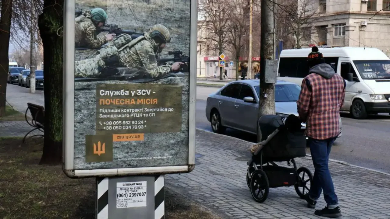 Деякі депутати переконані, що сурогатне материнство має залишатися тільки для українців (Фото: BBC)