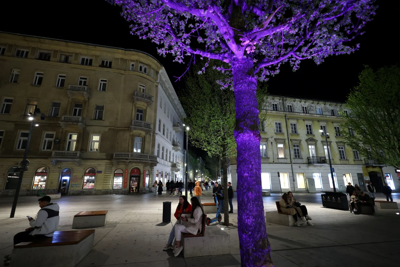 Улица Хмельная в Варшаве (Фото: REUTERS/Kacper Pempel)