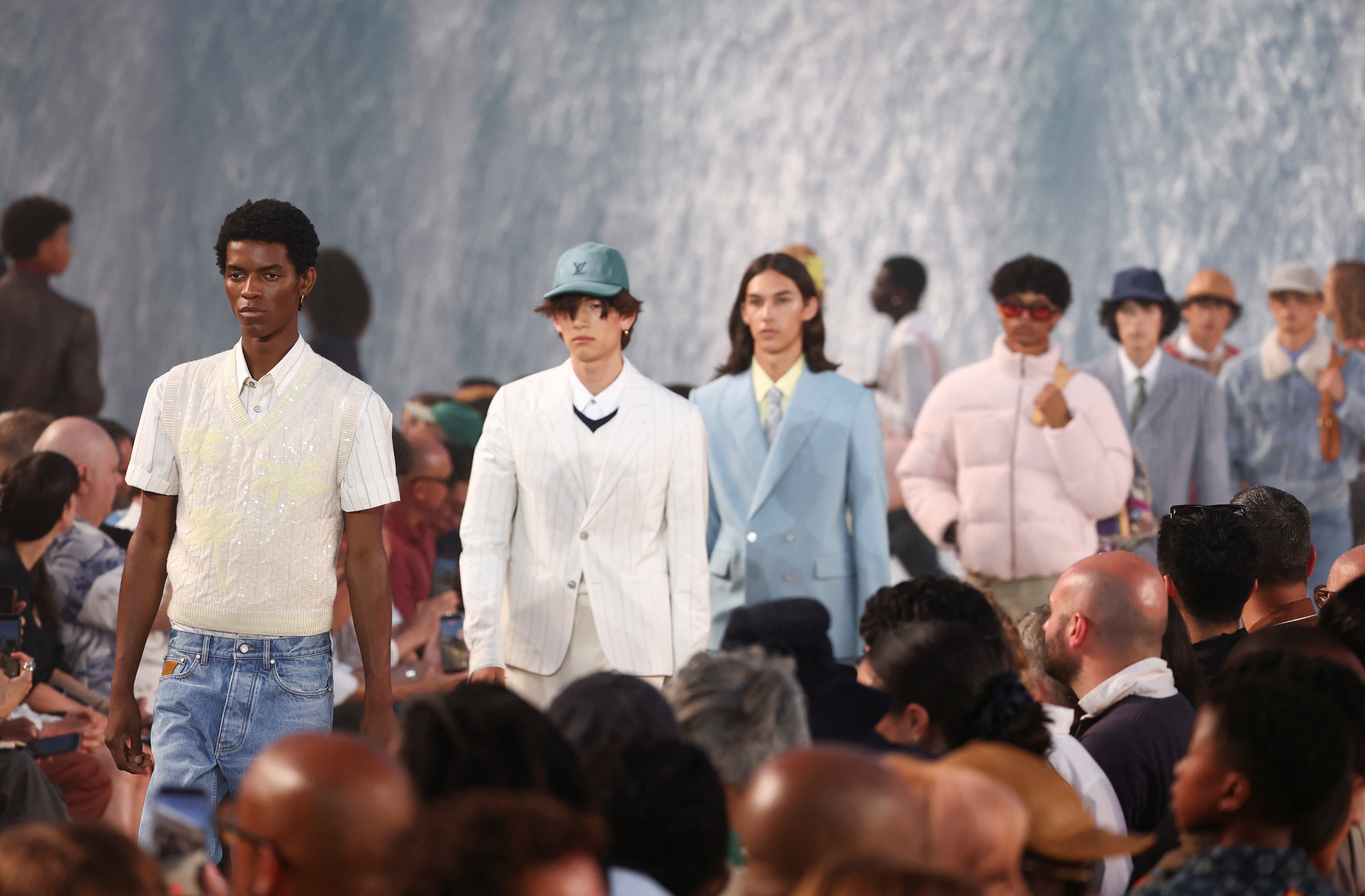 Louis Vuitton Весна/Літо 2027 — Показ із хвилями та натхненням