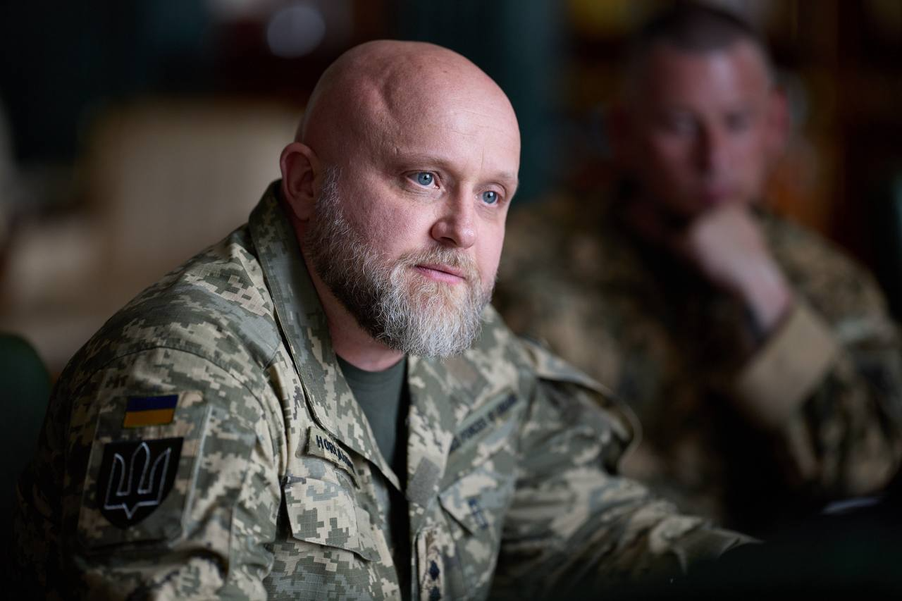 Zelenskyy meets senior commanders amid debate over Syrskyi's