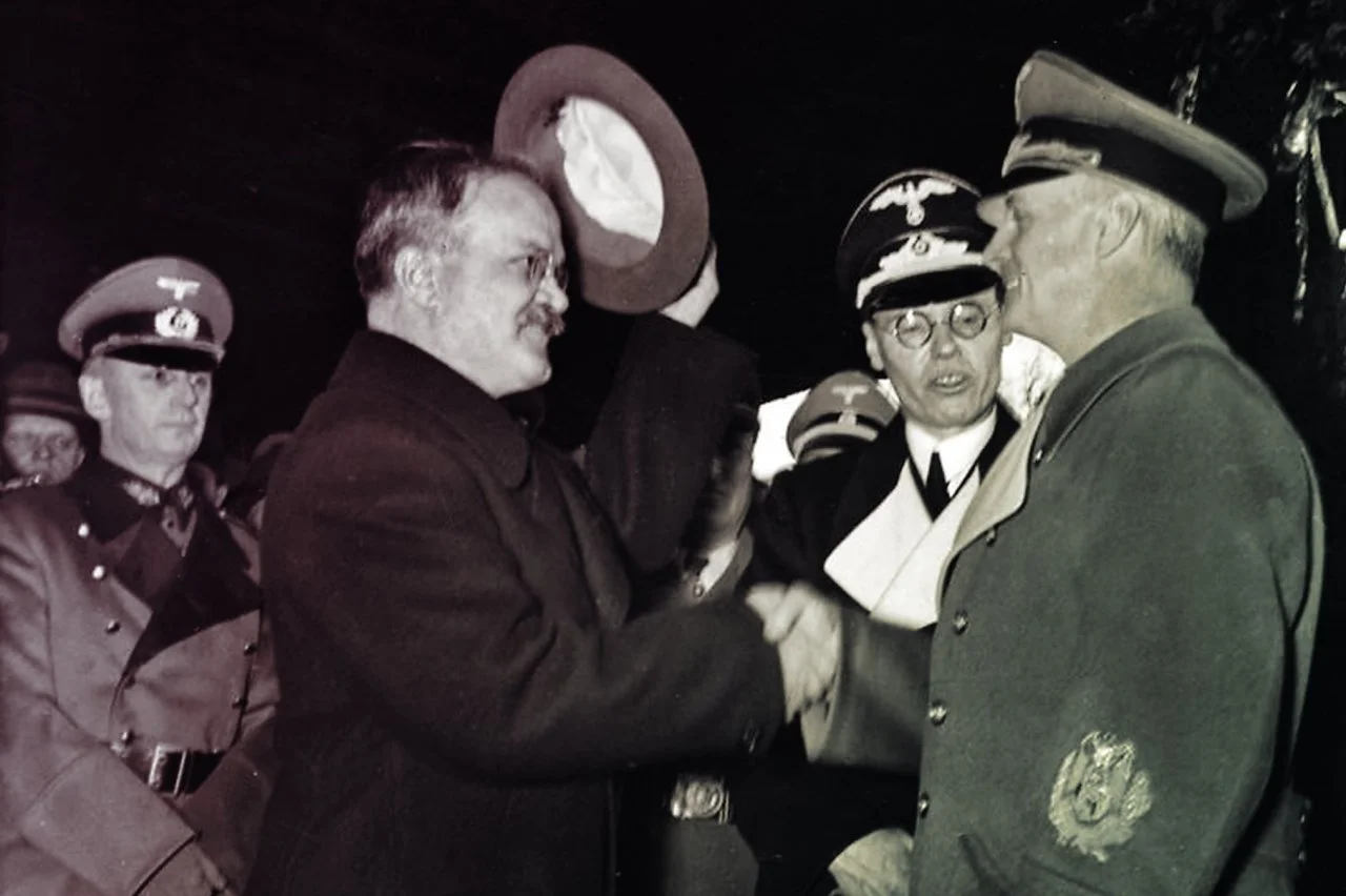 В шаге от фашизма: 