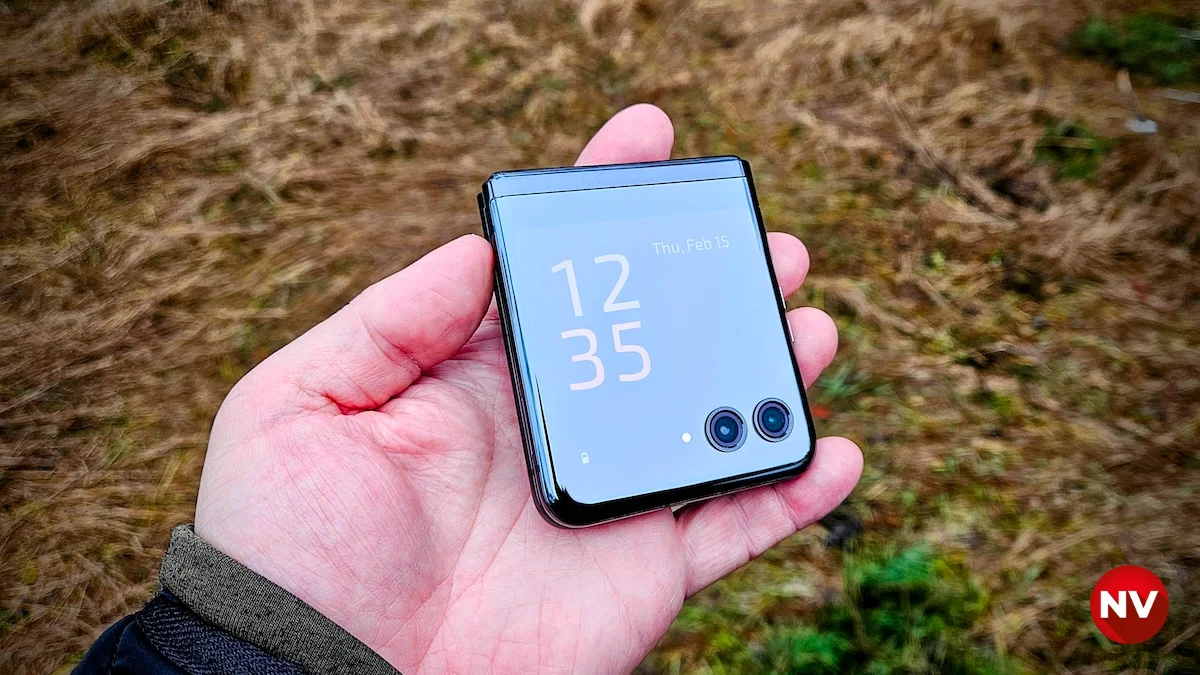 Motorola RAZR 40 Ultra (Фото: NV)